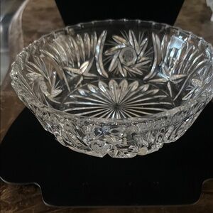 Elegant Crystal Decorative Bowl